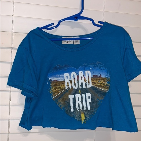 Crop top - Picture 1 of 1